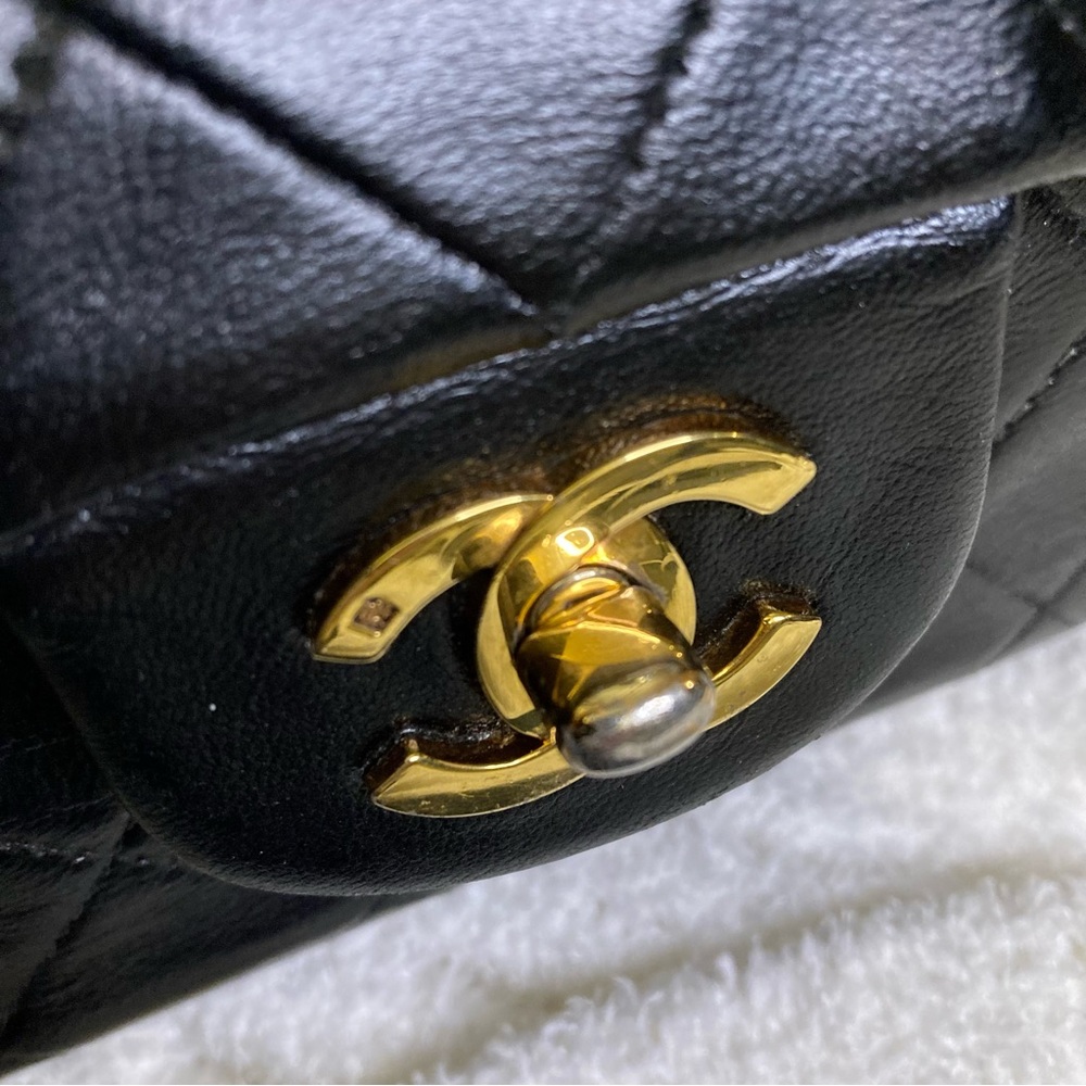 Chanel Vintage Classic Double Flap Lambskin Leather Shoulder Bag - Picture 7 of 16